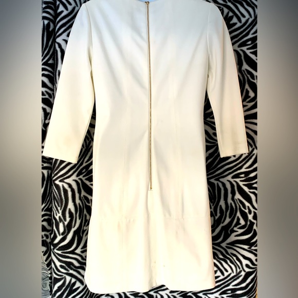 Black and white Vince Camuto party dress with black metal disc design - Picture 3 of 4